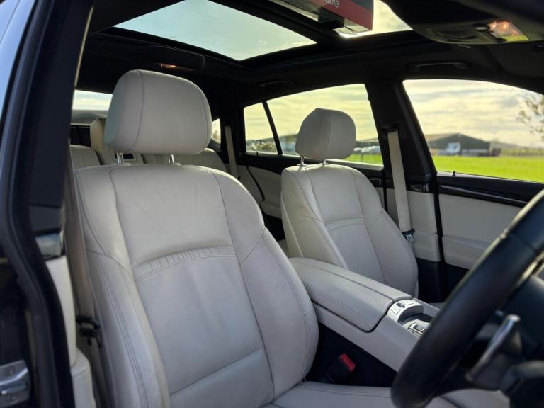 2014 BMW 5 Series 530d M Sport 5dr Step Auto HATCHBACK DIESEL Automatic