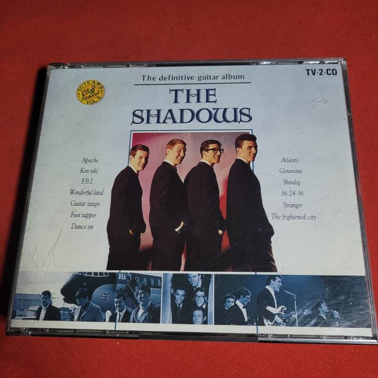 The Shadows - The Definitive Guitar Album  (2xCD, Comp) Excellent Condition h1