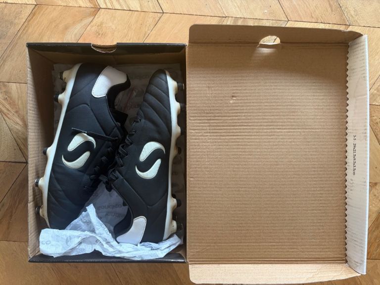 Sondico Strike SG Football Boots (UK 4) – Very Good Condition