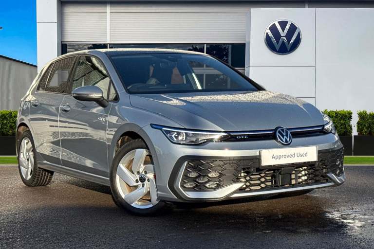 2025 Volkswagen Golf 1.5 TSI 272 GTE eHybrid 5dr DSGÃ¢Â­ÂHead up Display, panoramic sunroofÃ¢Â­ ...
