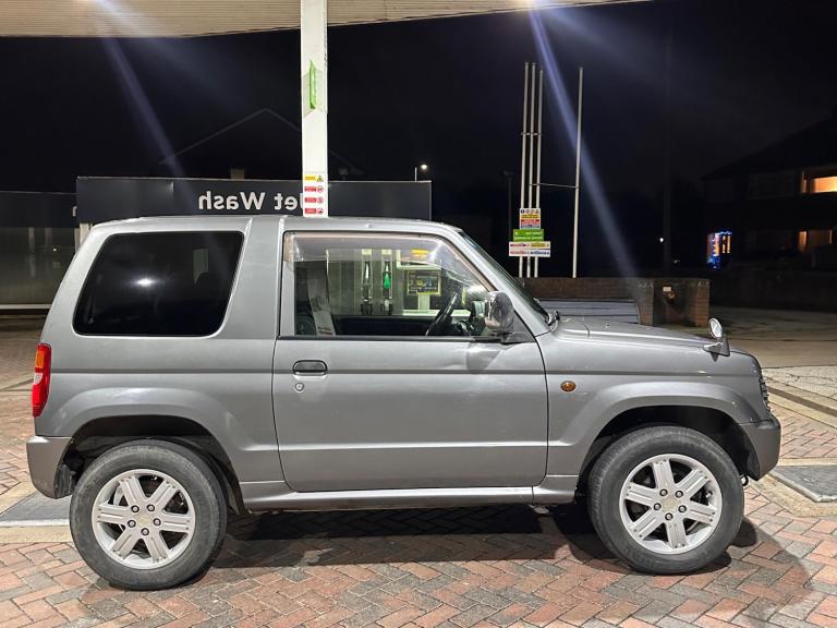 2016 Mitsubishi Pajero PETROL Manual