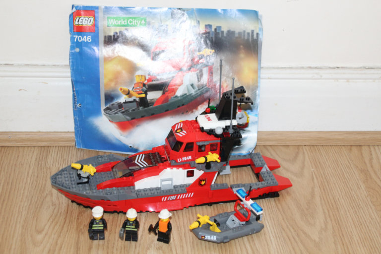 Lego Town 7046 Fire Command Craft