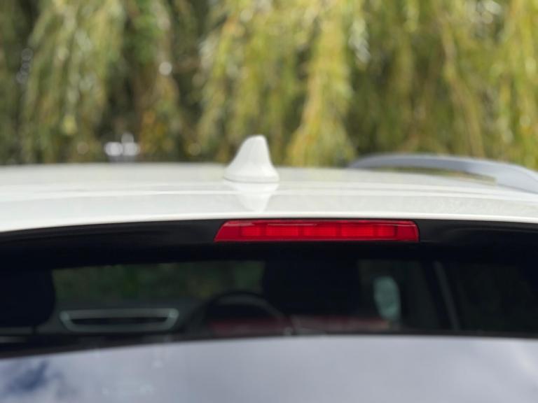 2017 Nissan Qashqai 1.2 DiG-T N-Connecta 5dr Xtronic HATCHBACK PETROL Automatic