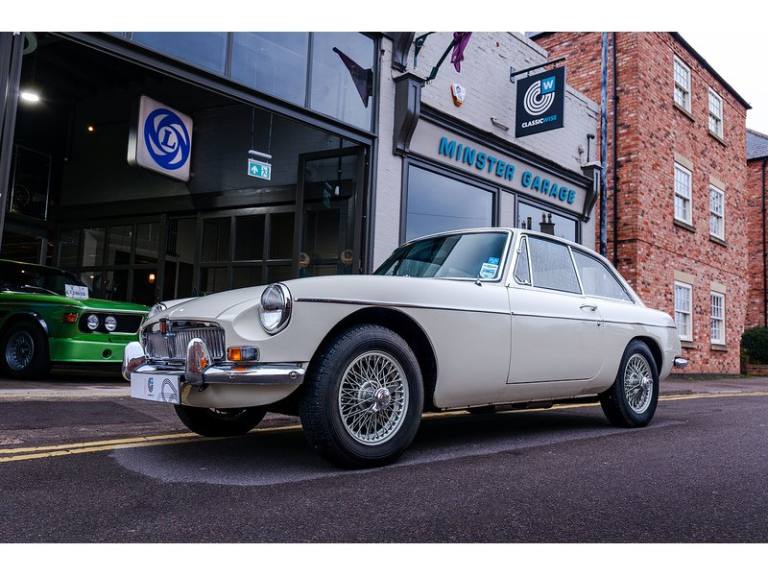 1967 MG MGB GT Coupe PETROL Manual