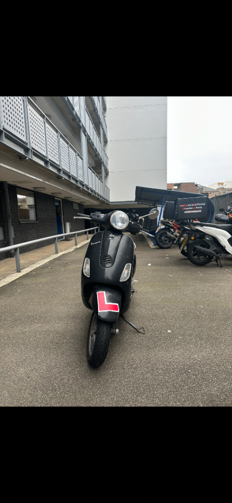 Piaggio, VESPA, 2007, 124 (cc)