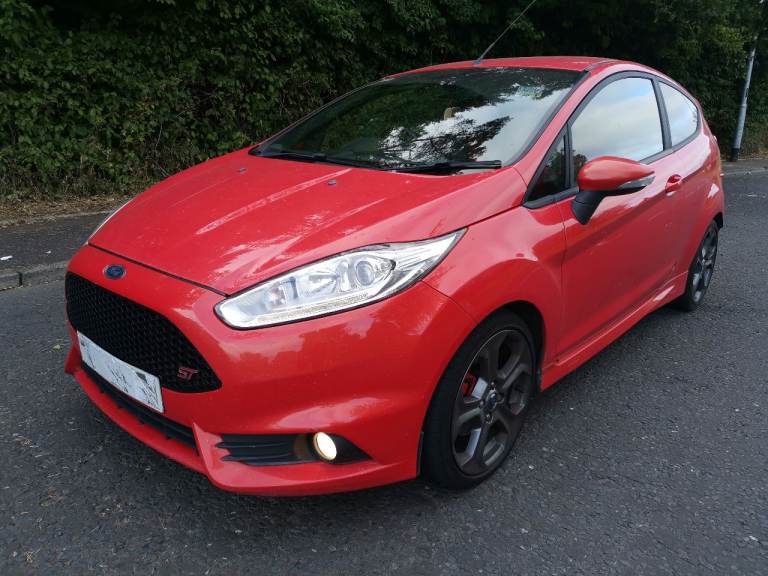 2016 FORD FIESTA ST-2 200BHP TUBRO 1.6 PETROL - FSH - 1 YEAR M,O,T