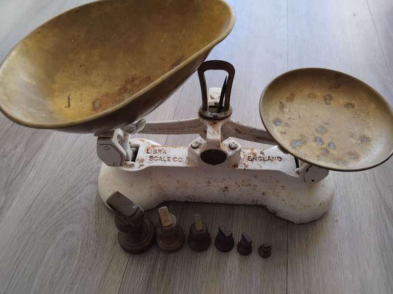Antique kitchen weighing scales with weights