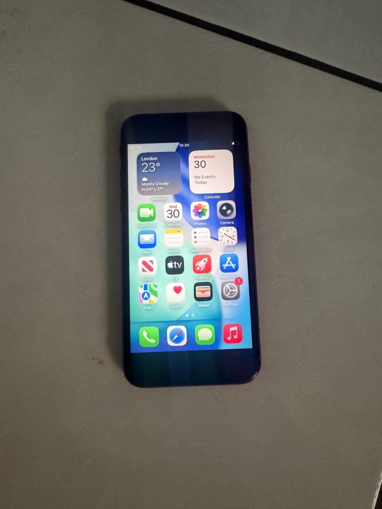 Apple iPhone SE 2nd Gen … Unlocked … Fully Working