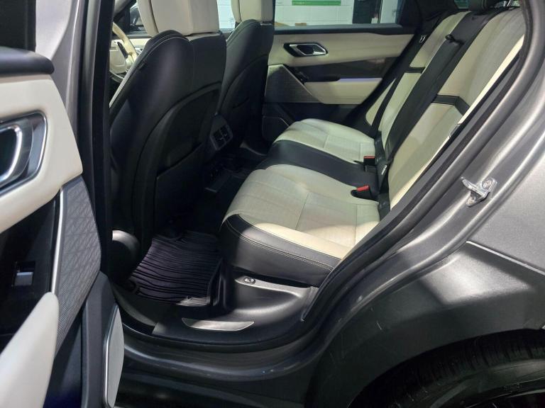 2018 Land Rover Range Rover Velar 3.0 D300 First Edition 5dr Auto ESTATE DIESEL Automatic