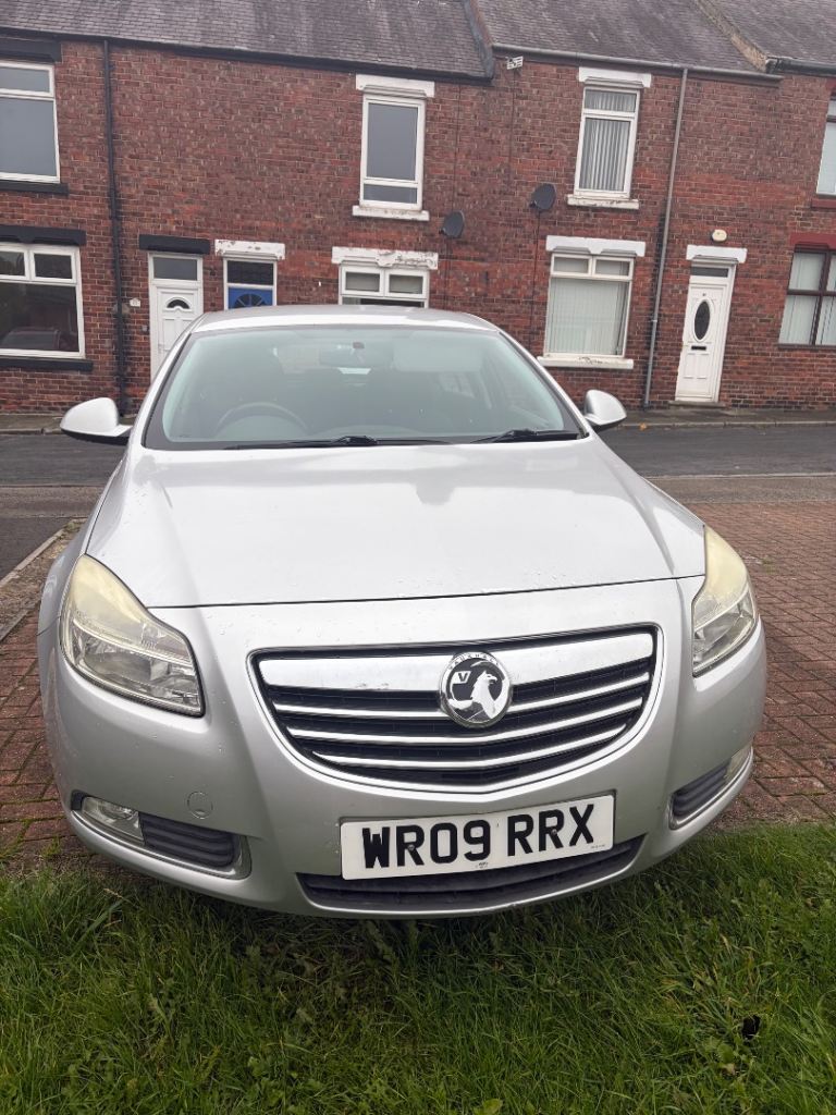 Vauxhall, INSIGNIA, Hatchback, 2009, Manual, 1796 (cc), 5 doors