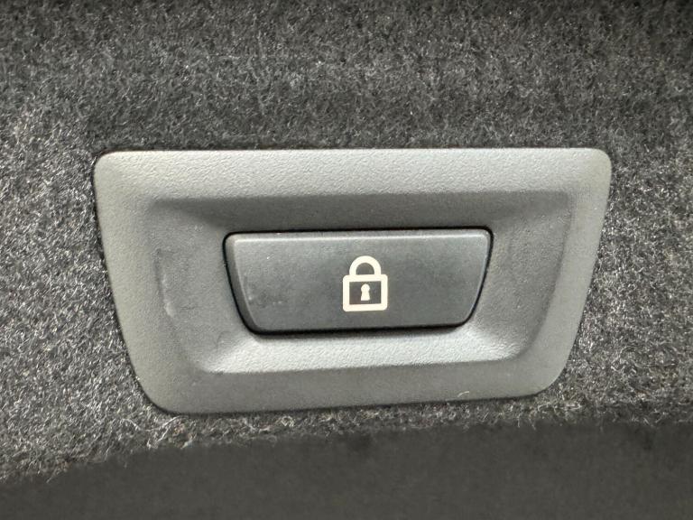  BMW M6 4.4 V8 Coupe 2dr Petrol DCT Euro 6 (s/s) (560 ps) Petrol Automatic