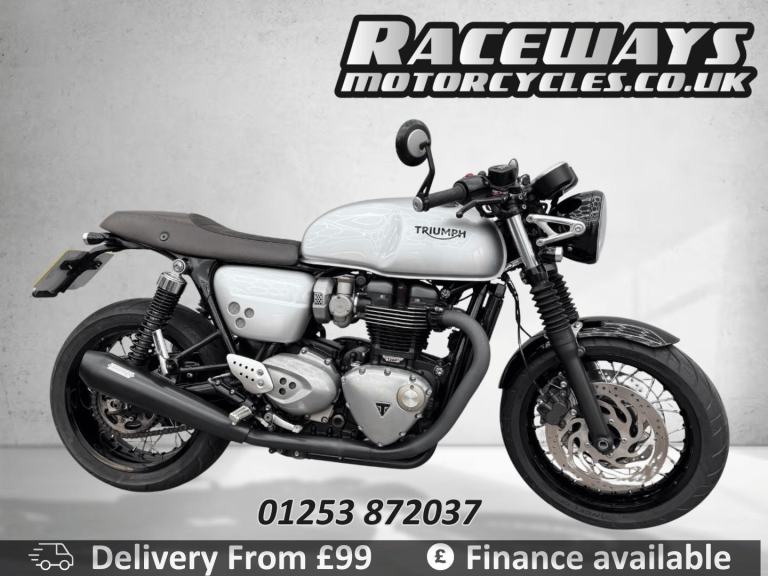 TRIUMPH THRUXTON 1200 SILVER 2019 JUST 6,984 MILES, 1200CC USED MOTORCYCLE