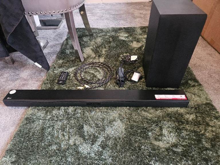 LG SK4D soundbar & Subwoofer