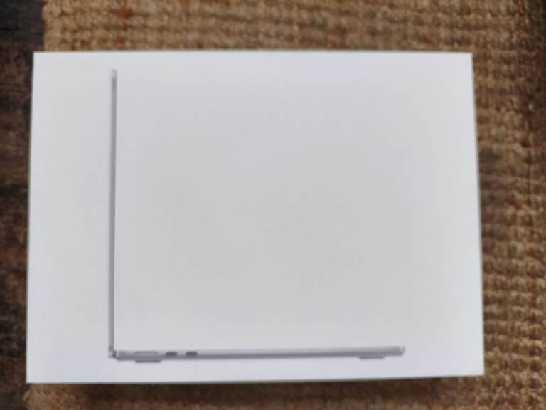 Apple MacBook empty box 