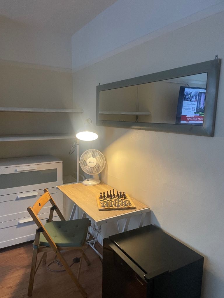 Crystal Palace- Double Bedroom