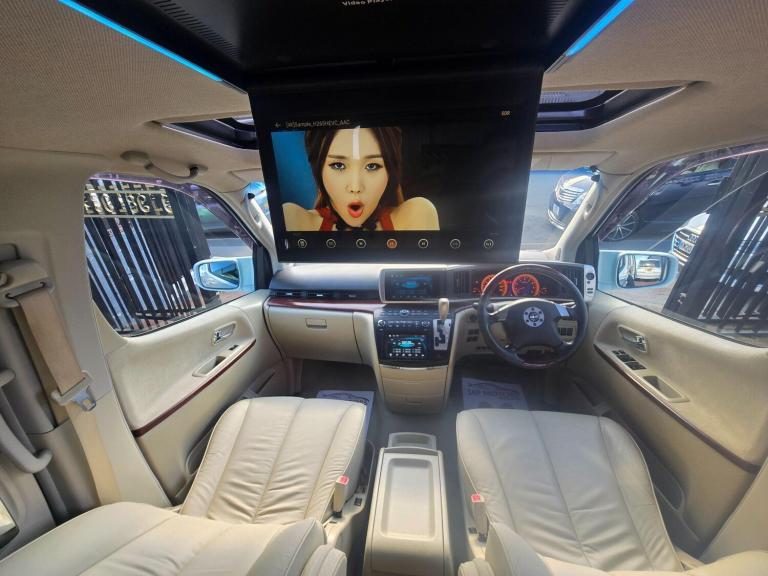  Nissan Elgrand 4WD XL TOP SPEC Petrol Automatic