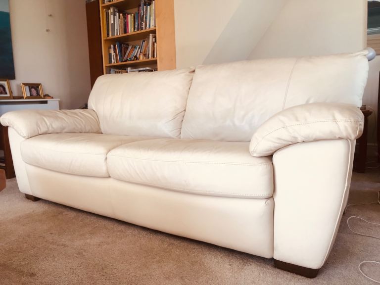 Bargain Ikea leather sofa in very good condition