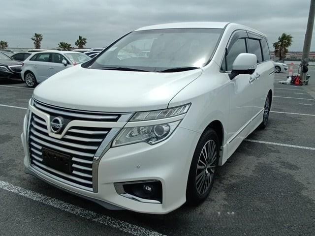 Nissan Elgrand e52 2.5cc automatic 7 leather seater fresh japanese import 2014