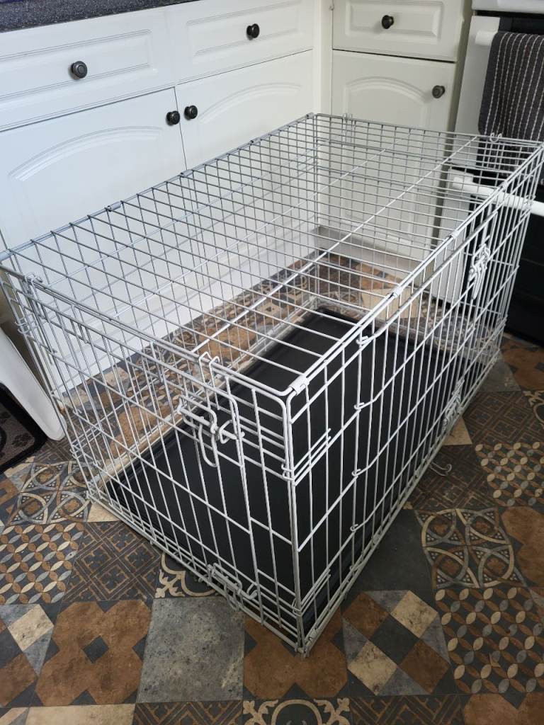 Medium dog cage 