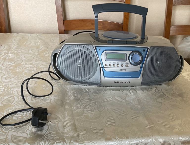 Sanyo BassXpander Stereo 