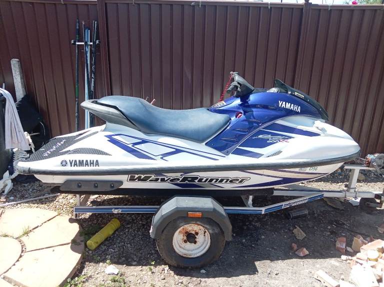 Yamaha waverunner