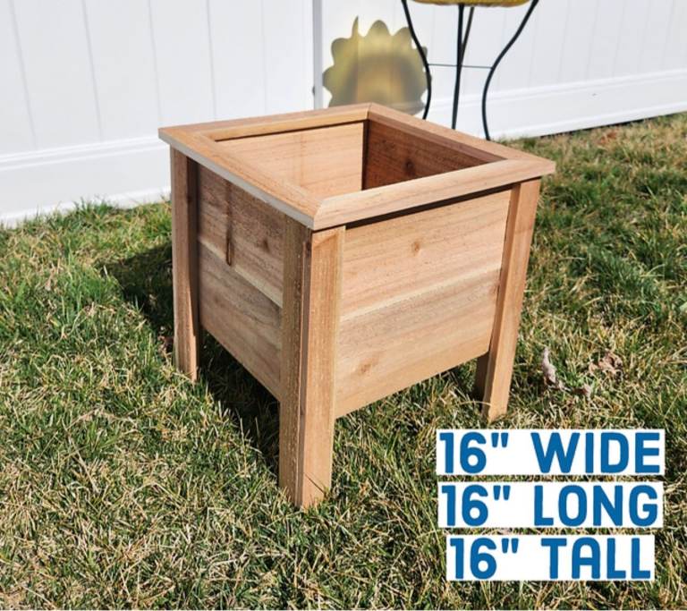 Garden planters buy 4 get one free. Hand made to order