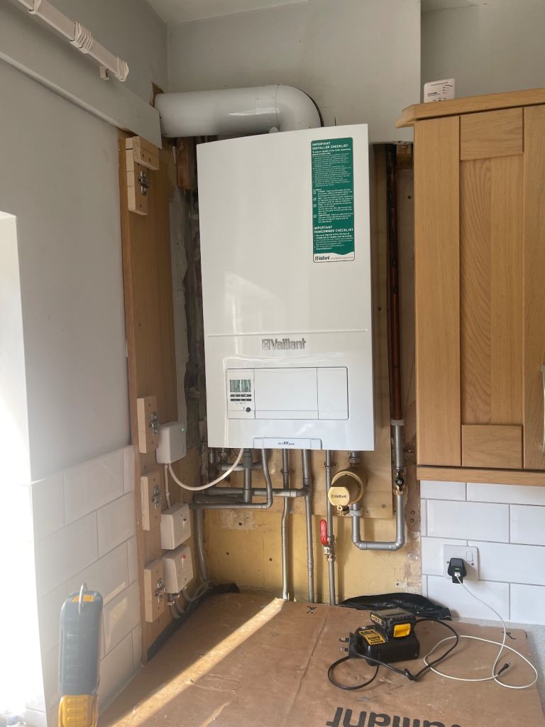 Plumber & Gas Safe Engineer In London - Emergency Repairs, Boiler Service & Install - Call Today!