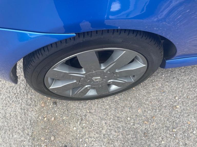 2004 Renault Clio 2.0 16V Renaultsport 182 3dr HATCHBACK PETROL Manual