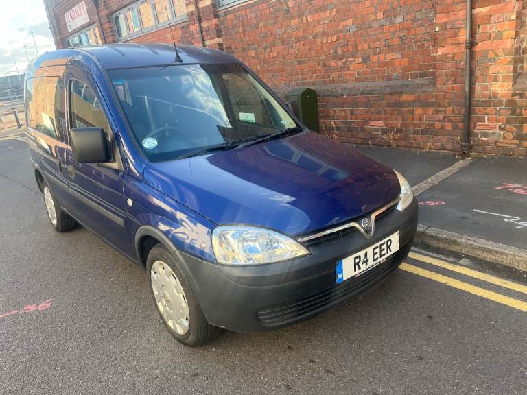 VAUXHALL COMBO TOUR 1.3 CDTI DIESEL RARE AUTOMATIC LOW 42K MILES