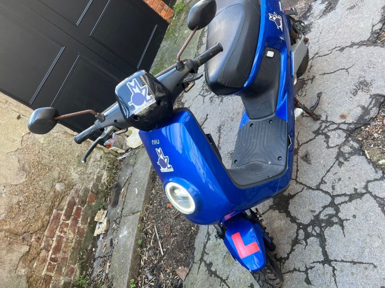 NIU MQi+ Sport Electric Scooter 2021