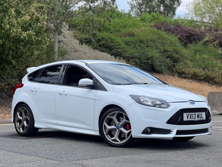 2013 Ford Focus 2.0T EcoBoost ST-2 Euro 5 (s/s) 5dr HATCHBACK Petrol Manual