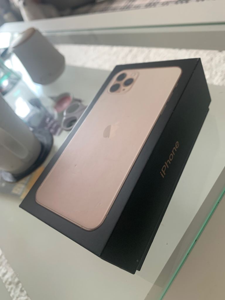 As new iPhone 11 Pro Max 256 gb with box bargain 