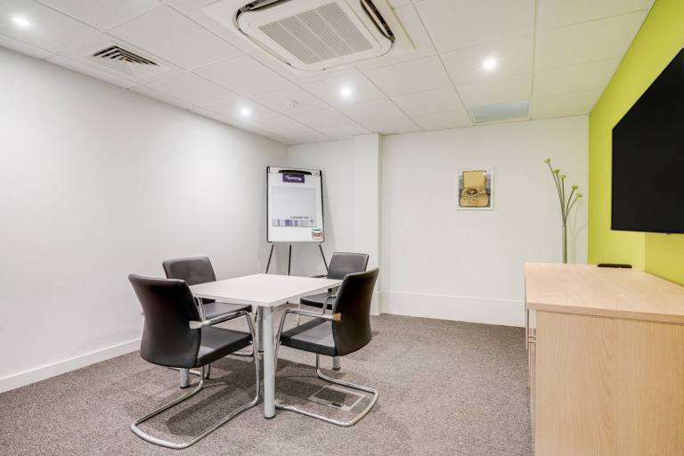 Gloucester - GL1 3AJ \ Private Office Access Whenever You Need It