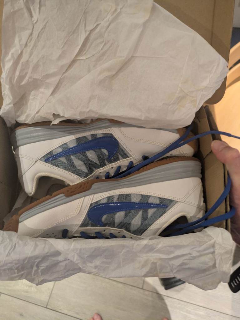 Womens squash shoe 