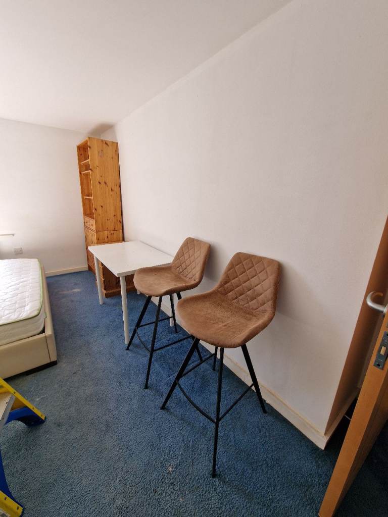 Free furniture 