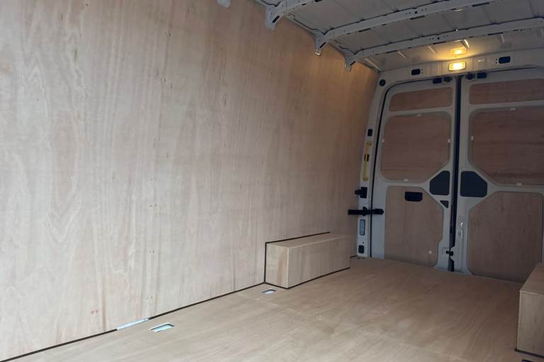 2025 Volkswagen Crafter CR35 Panel Van Commerce Plus LWB 163 PS 2.0 TDI rwd manual Van DIESEL Manual