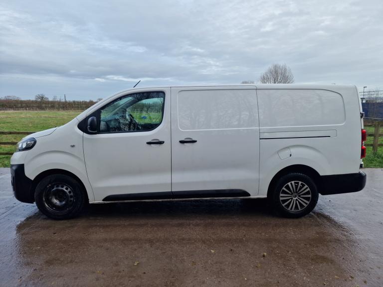 2020 Vauxhall Vivaro LWB  Low 110k Miles  Spares Repairs  ULEZ  Clean Body