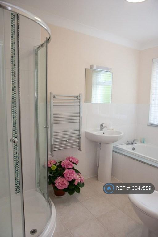 3 bedroom flat in Alta Vista Road, Paignton, TQ4 (3 bed) (#3047559)
