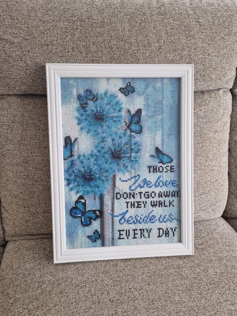 Lisa's Beaded canvasses