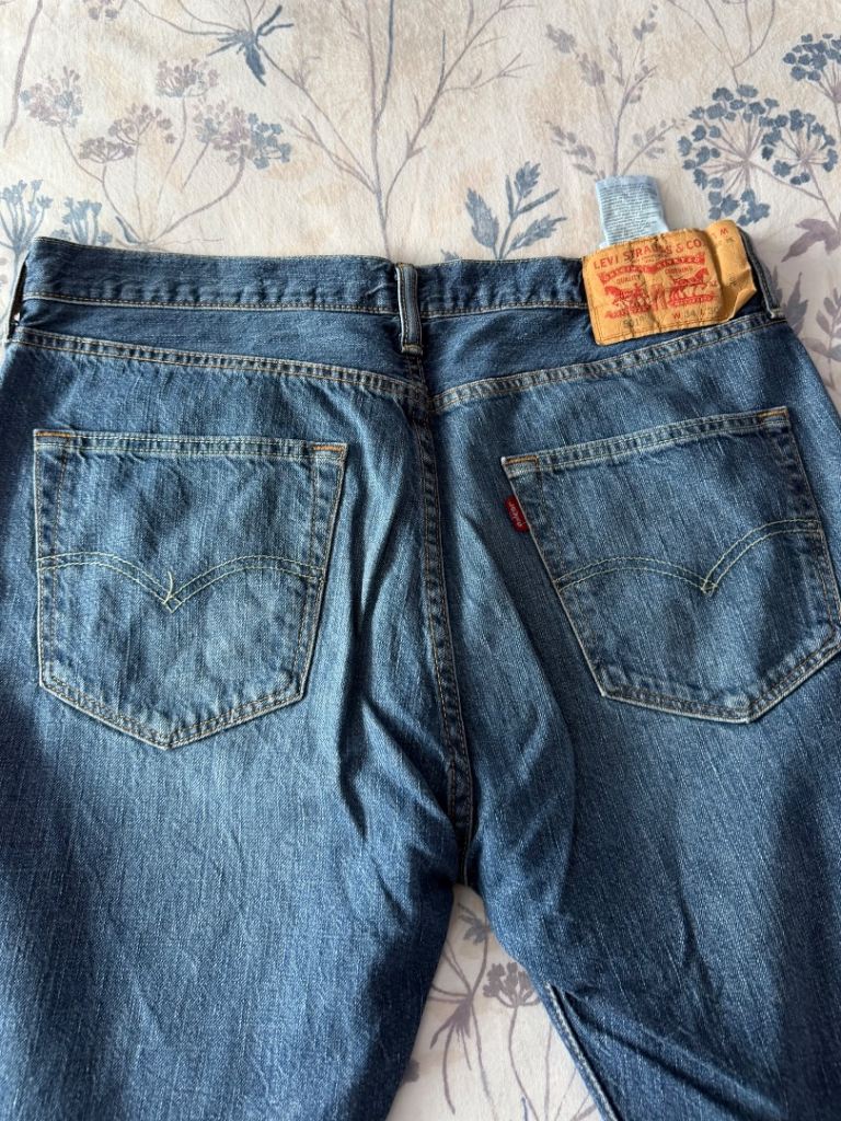 Levi jeans