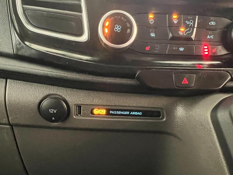 2023 Ford Transit Custom 2.0 320 EcoBlue Limited Crew Van Auto L2 H1 Euro 6 5dr Combi Van Diesel ...