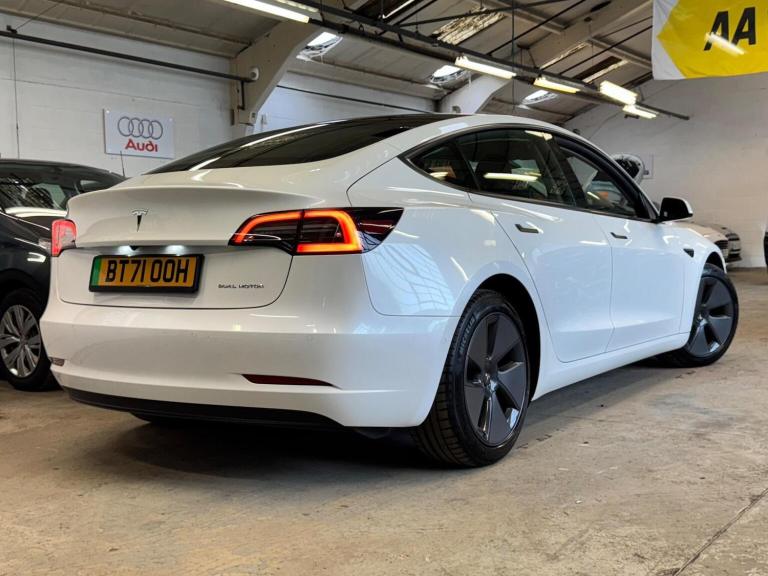 TESLA MODEL 3 (Dual Motor) Long Range Auto 4WDE 4dr 2021