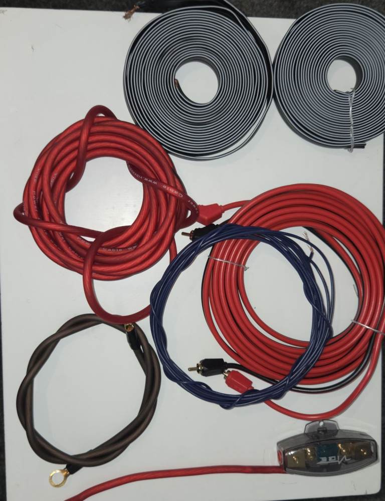 Car subwoofer wires complete 