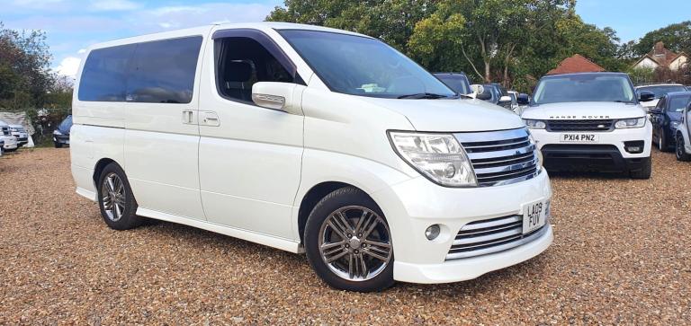 2009 FACE LIFT NISSAN ELGRAND 3.5 V6 4WD AUTO 8 SEATER PEARL WHITE ULEZ fREE