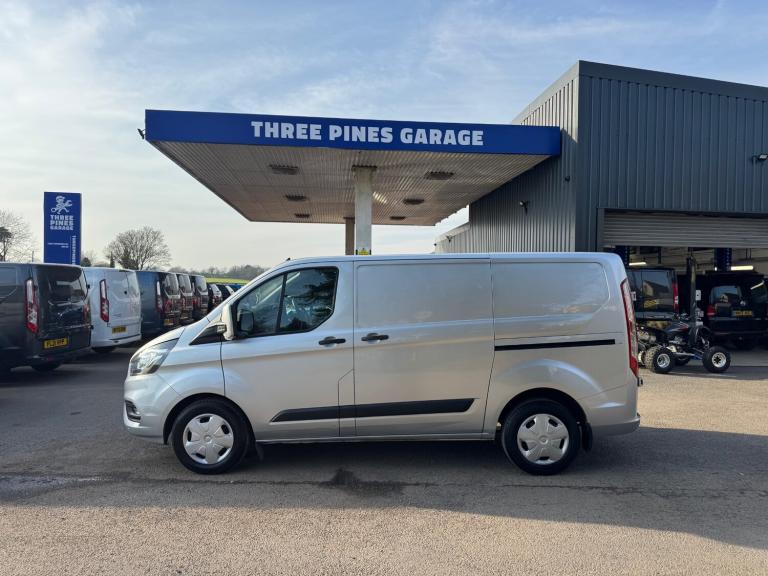 Ford Transit Custom 2.0 EcoBlue 130ps Trend Automatic FSH 2 Owner Van Inc Vat