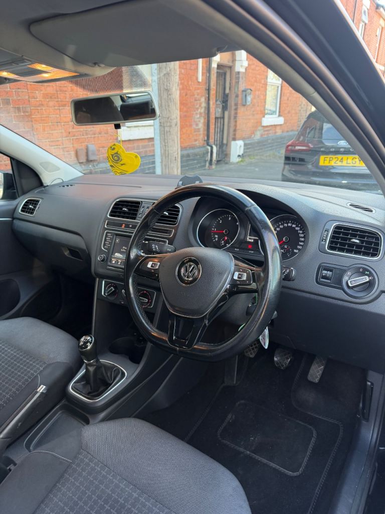 Volkswagen polo 1.4tdi se bluemotion. 