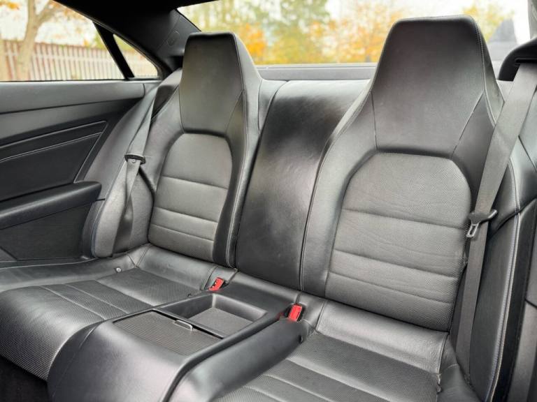 2016 Mercedes-Benz E Class 2.1 E220d AMG Line Edition Coupe 2dr Diesel G-Tronic+ Euro 6 (s/s) (17...