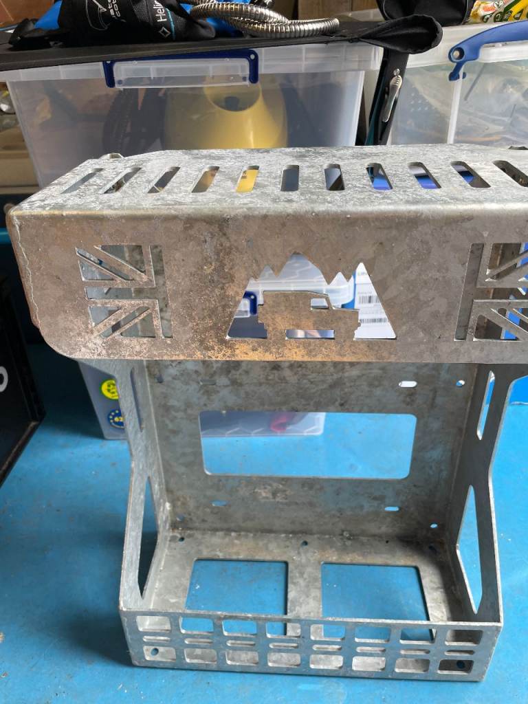 Metal external Jerry can carrier