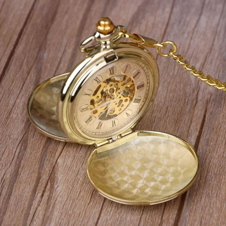Retro Pocket Watch, Hand-Winding Classic Look with Chain
