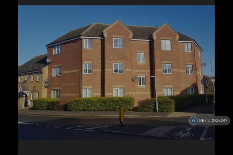 2 bedroom flat in Mayflower Road, Grays, RM16 (2 bed) (#2738247)